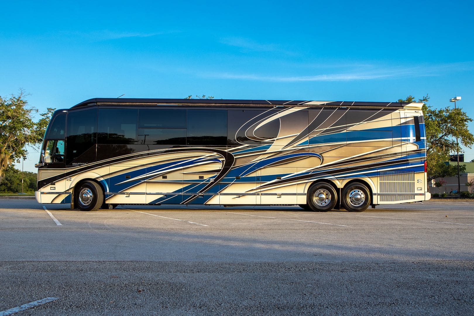 2021 Millennium Coach