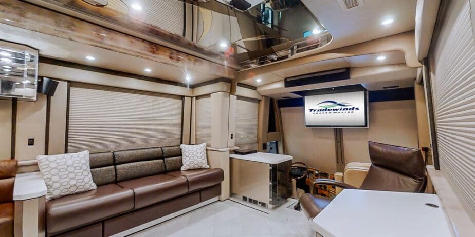 200620Featherlite-5