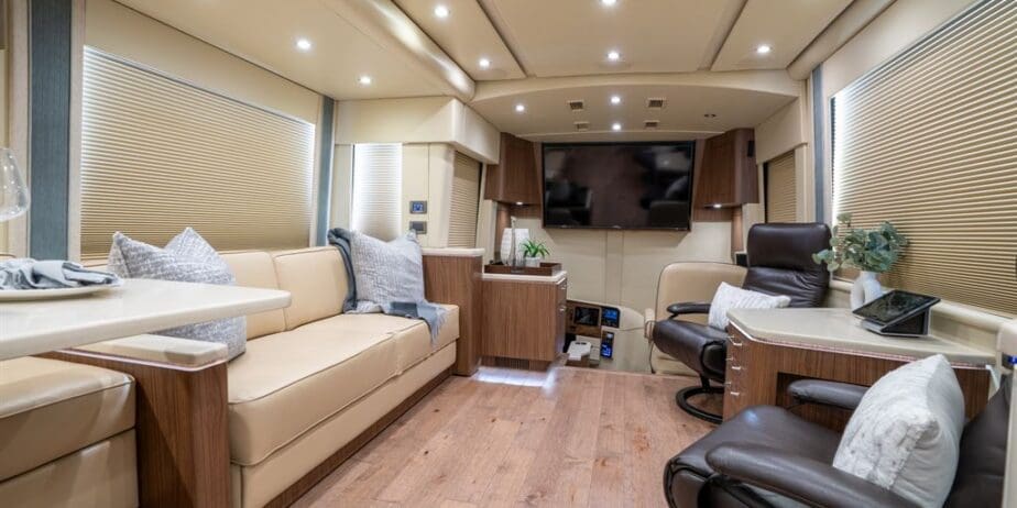 201620TECH20Featherlite-047