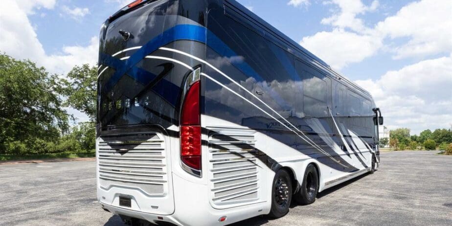 202020Newell20P5020Exterior20SM-05