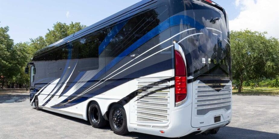 202020Newell20P5020Exterior20SM-07