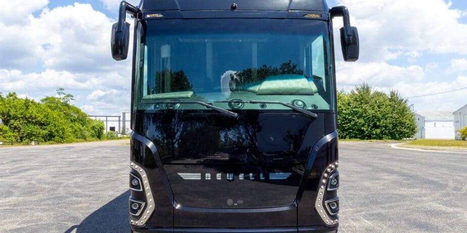 202020Newell20P5020Exterior20SM-12