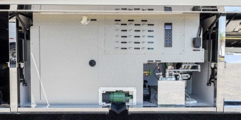 202020Newell20P5020Outside20SM-14