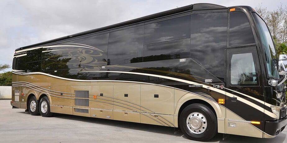 TMHEX-Liberty-Coach-5422-A-Available-Coach