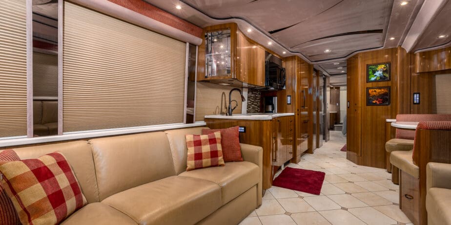 luxury-rv-marathon-coach-1208-003