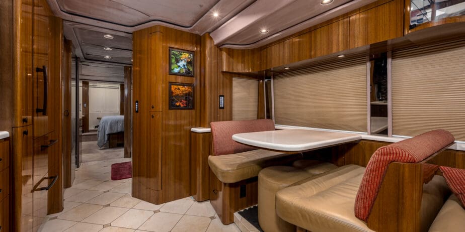 luxury-rv-marathon-coach-1208-008