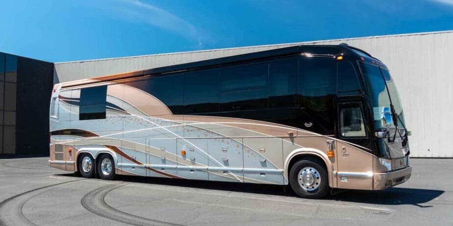 luxury-rv-marathon-coach-1287-001-1