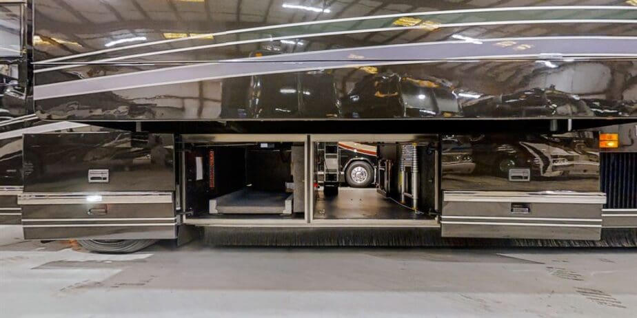 2005-Featherlite-46_copy1