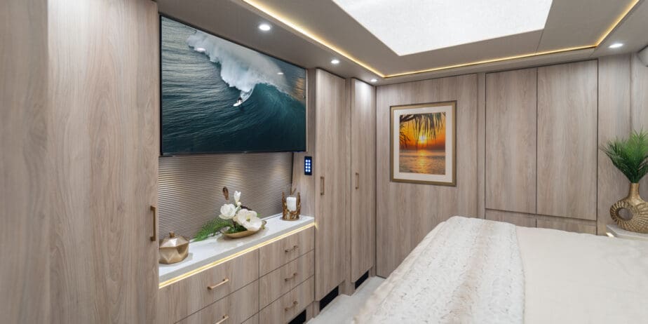 luxury-rv-marathon-coach-1403-011