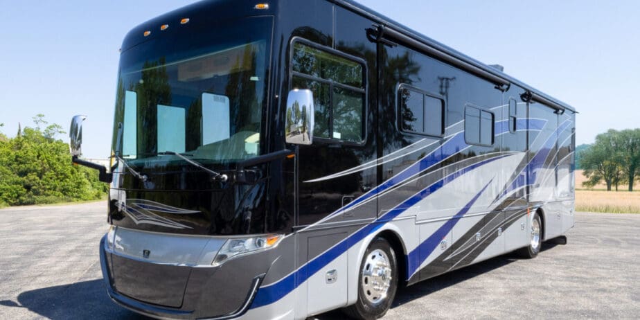 2020-Tiffin-Allegro-Red-Exterior-11-1536x1024-1