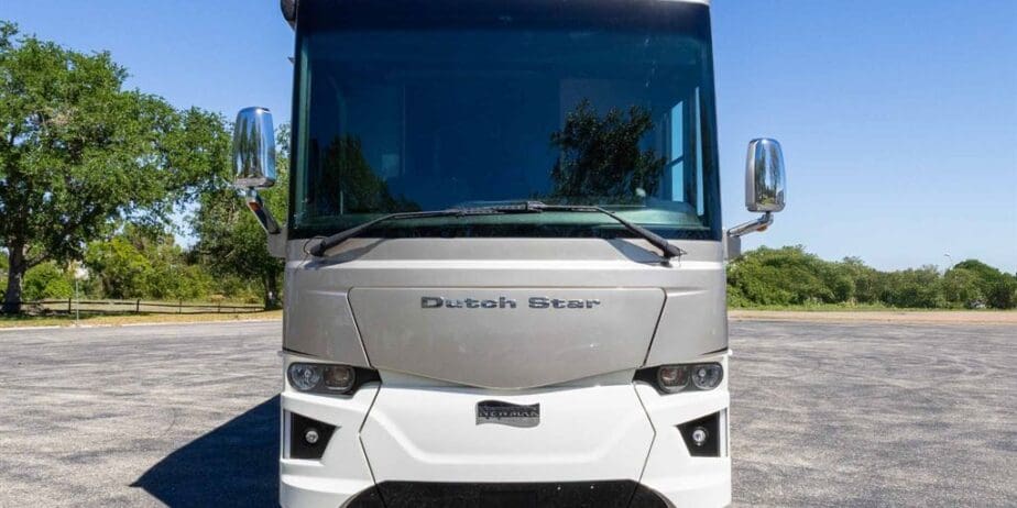 2021-Newmar-Dutch-Star-4326-Exterior-12