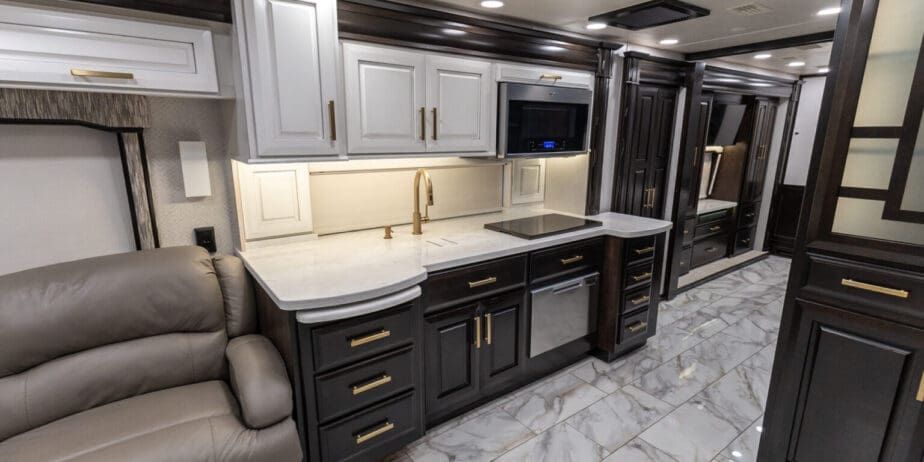 2022-Entegra-Cornerstone-45B-Interior-06-1536x1024-1