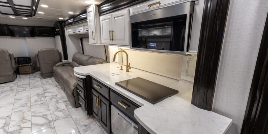 2022-Entegra-Cornerstone-45B-Interior-08-1536x1024-1