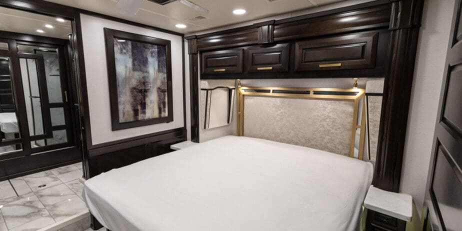 2022-Entegra-Cornerstone-45B-Interior-12-1536x1024-1