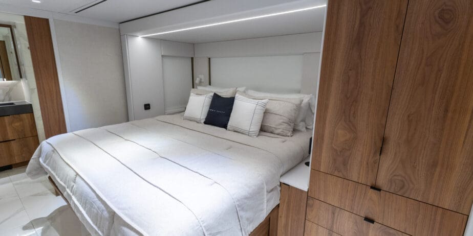 2024-Prevost-Loki-H3-45-Interior-12