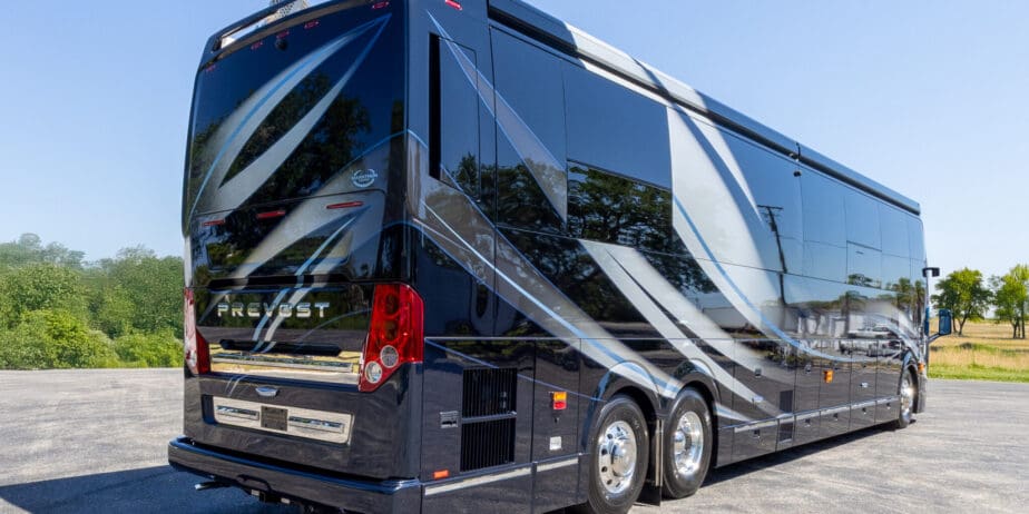 2025-Prevost-Marathon-H3-45-Exterior-05