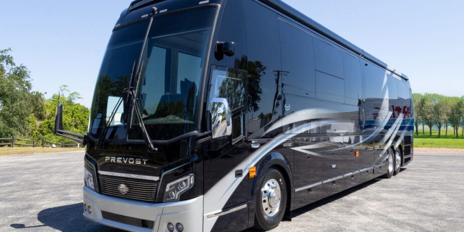 2025-Prevost-Marathon-H3-45-Exterior-11