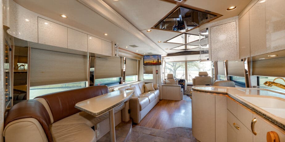 luxury-rv-marathon-coach-1011-021