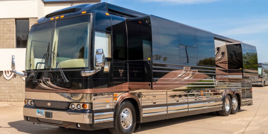 luxury-rv-marathon-coach-1011-026