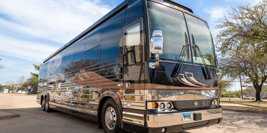 luxury-rv-marathon-coach-1011-030