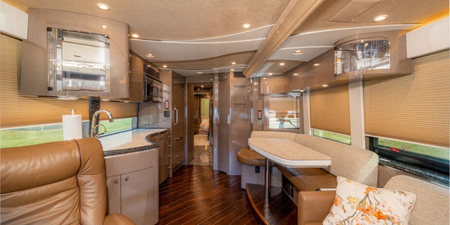 luxury-rv-marathon-coach-1153-04