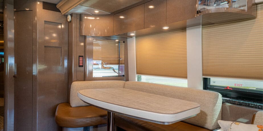 luxury-rv-marathon-coach-1153-07