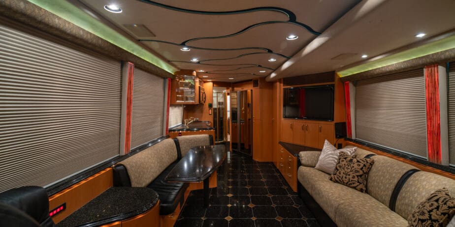 luxury-rv-marathon-coach-959-001