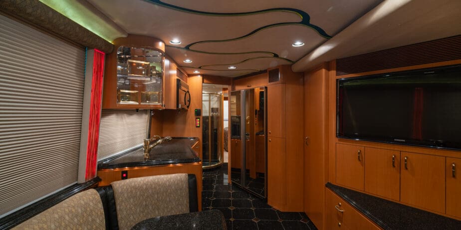 luxury-rv-marathon-coach-959-004