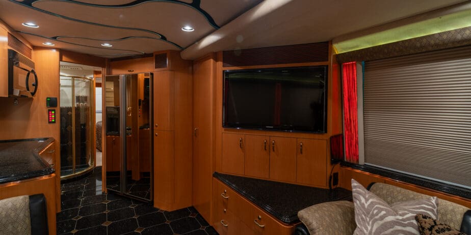 luxury-rv-marathon-coach-959-006