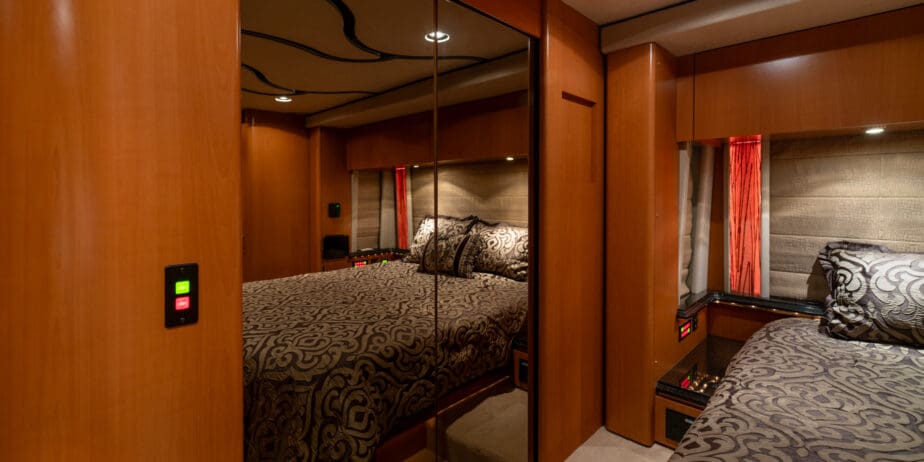 luxury-rv-marathon-coach-959-018