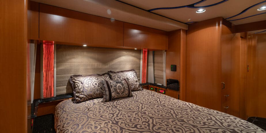 luxury-rv-marathon-coach-959-020