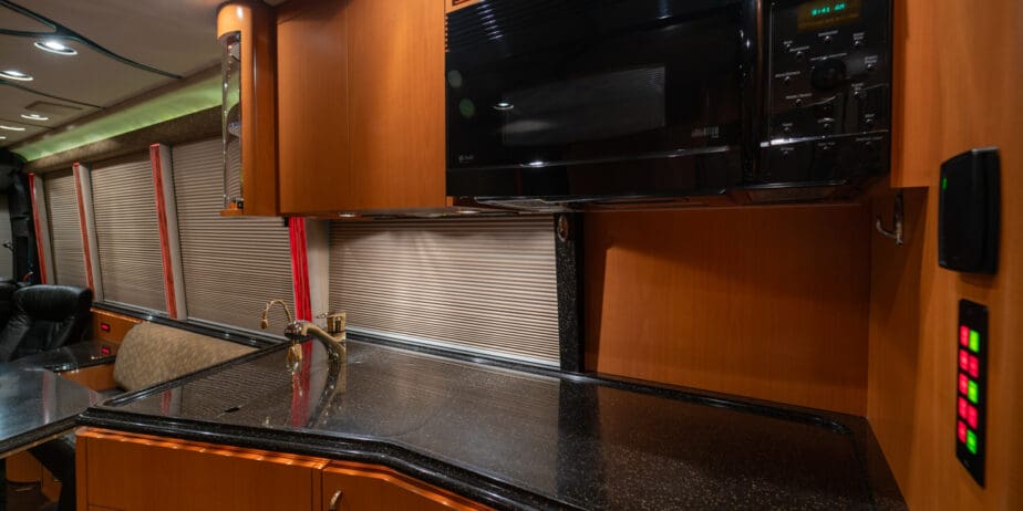 luxury-rv-marathon-coach-959-026
