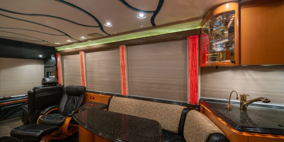 luxury-rv-marathon-coach-959-028