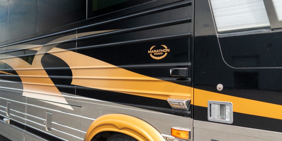 luxury-rv-marathon-coach-959-047