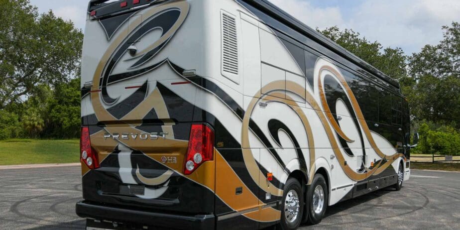 2003-Prevost-Liberty-Exterior-SM-05