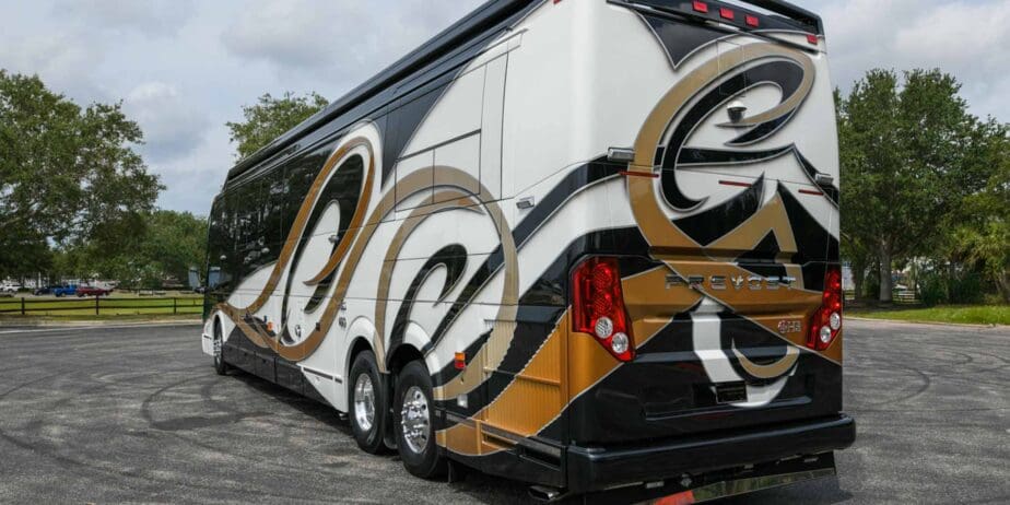 2003-Prevost-Liberty-Exterior-SM-07