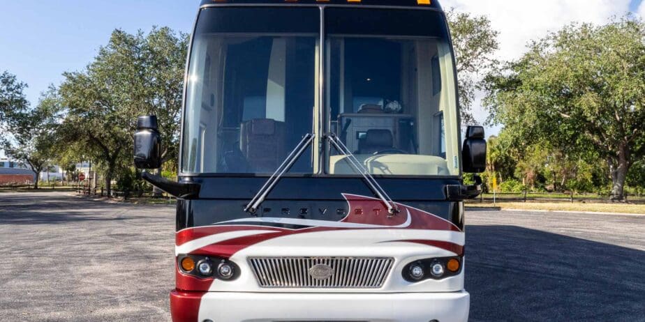 2009-Prevost-Marathon-Exterior-SM-12
