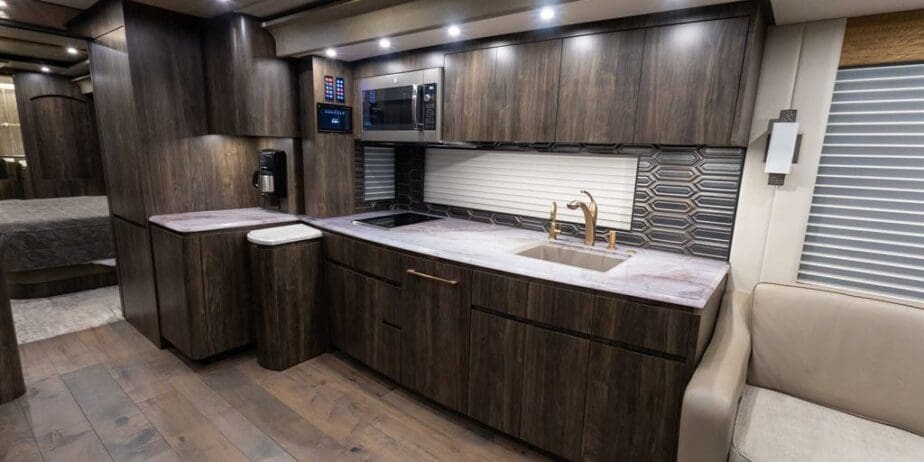2019-Newell-P50-2349-Interior-SM-04_copy1