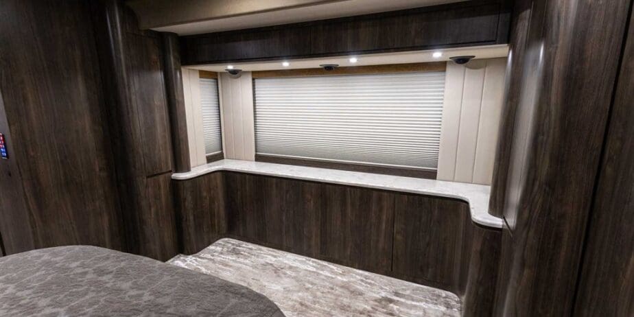 2019-Newell-P50-2349-Interior-SM-15_copy1