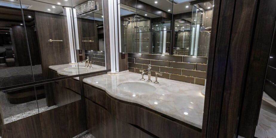2019-Newell-P50-2349-Interior-SM-16_copy1