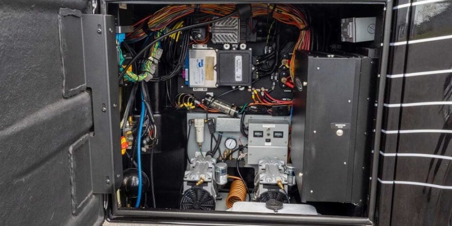 2019-Newell-P50-2349-Outside-SM-03_copy1