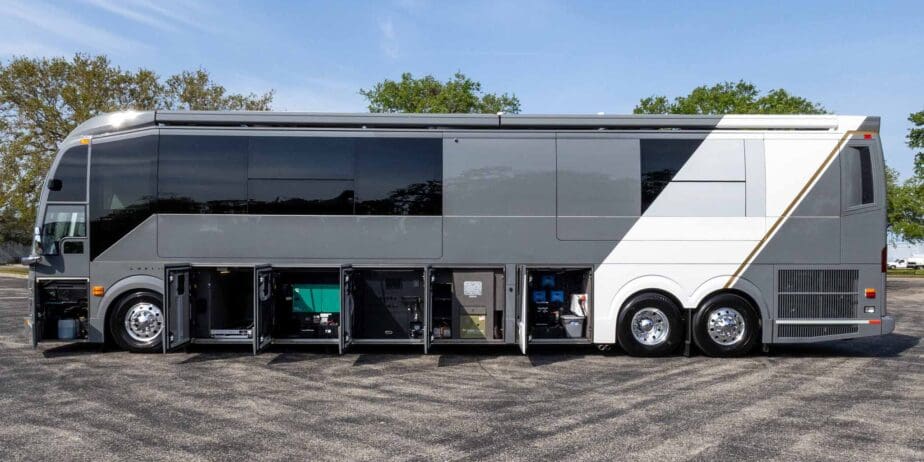 2024-Prevost-Loki-H3-45-Outside-02
