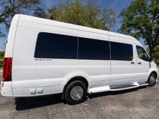 2024-Ultimate-Toys-Ultimate-Coach-Exterior-05