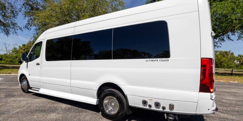 2024-Ultimate-Toys-Ultimate-Coach-Exterior-09