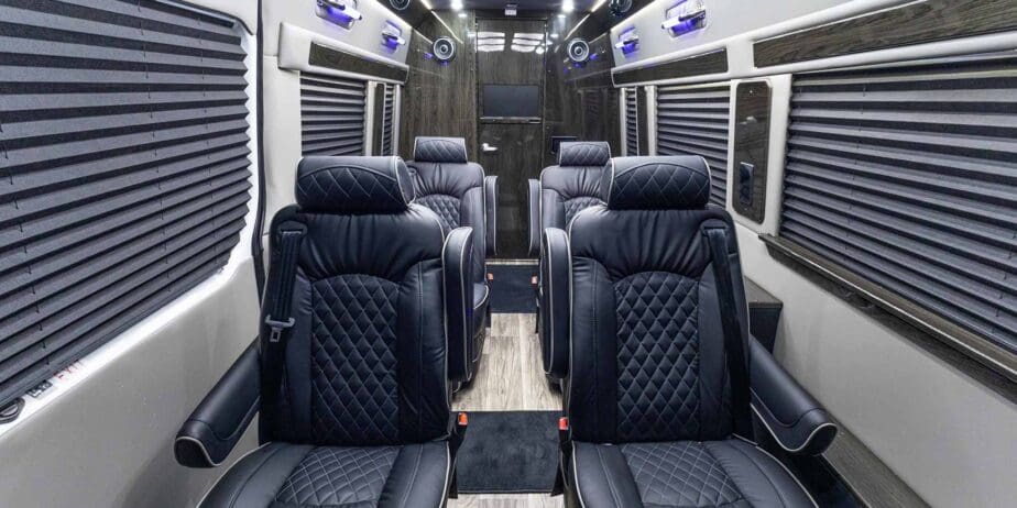 2024-Ultimate-Toys-Ultimate-Coach-Interior-04