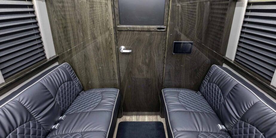 2024-Ultimate-Toys-Ultimate-Coach-Interior-08