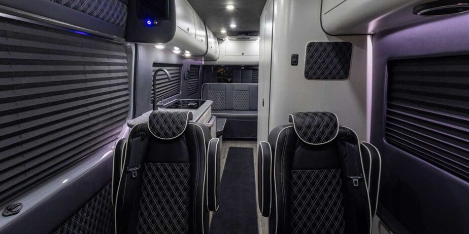 2025-OGV-1132-V-RV-Interior-SM-06