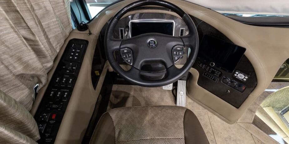 2440_Interior-01