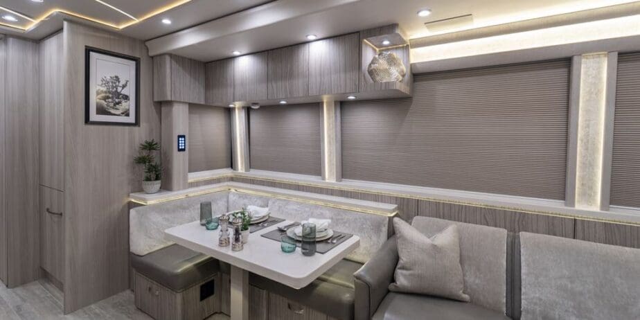 luxury-rv-marathon-coach-1405-006
