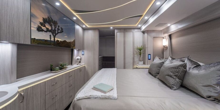 luxury-rv-marathon-coach-1405-009